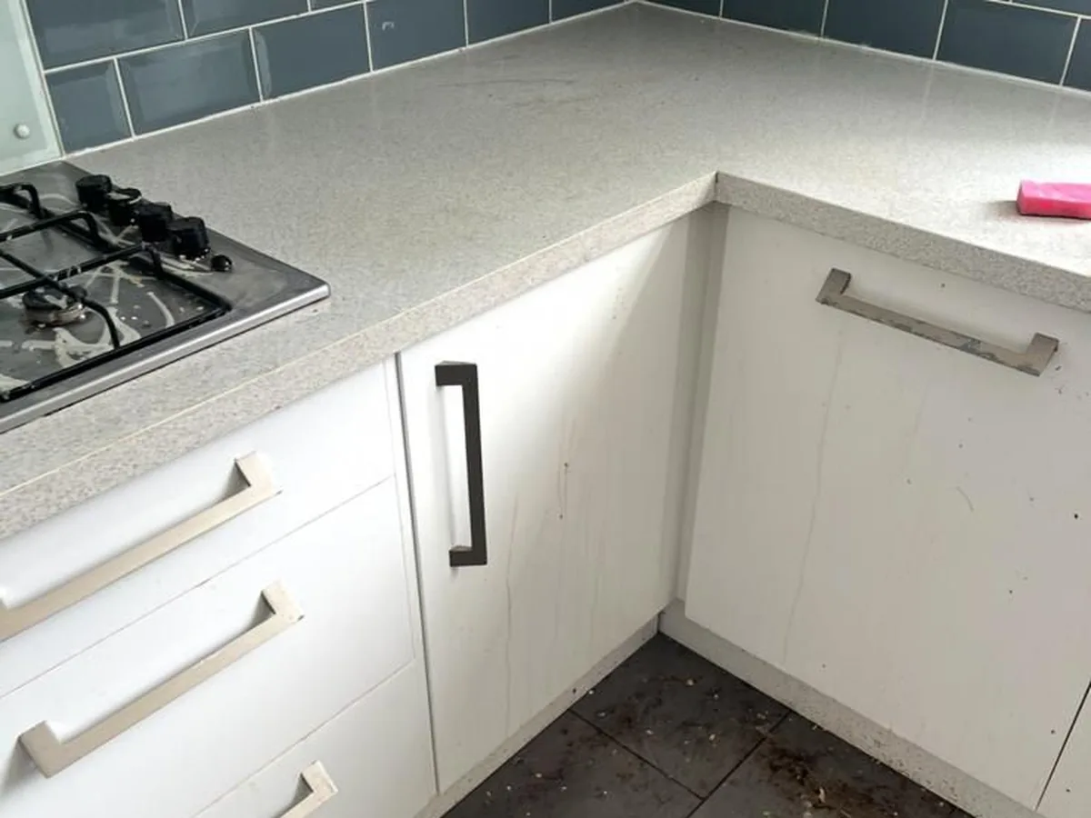 Kitchen floor before cleaning