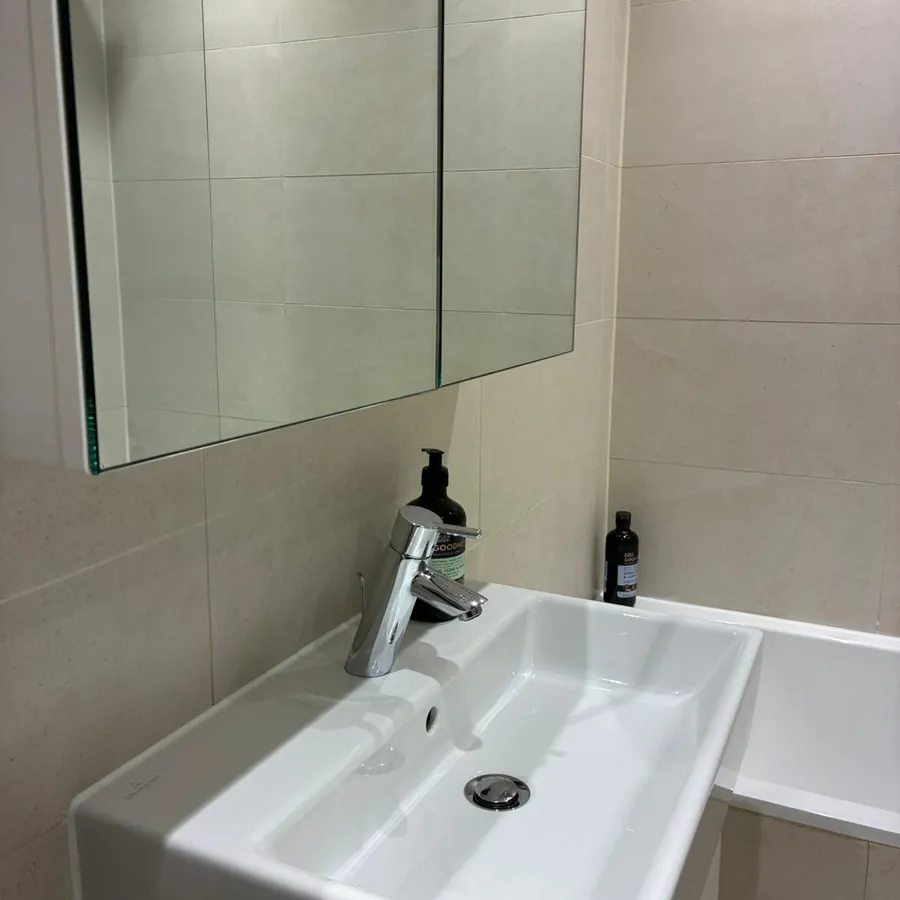 Office & commercial cleaning